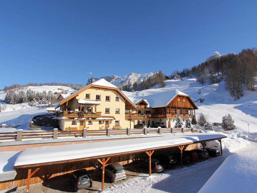 Taela Apartments San Cassiano  Esterno foto