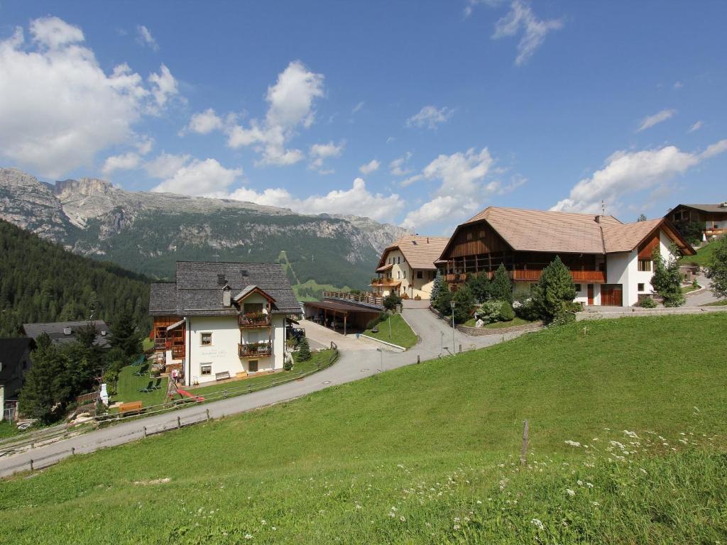 Taela Apartments San Cassiano  Esterno foto