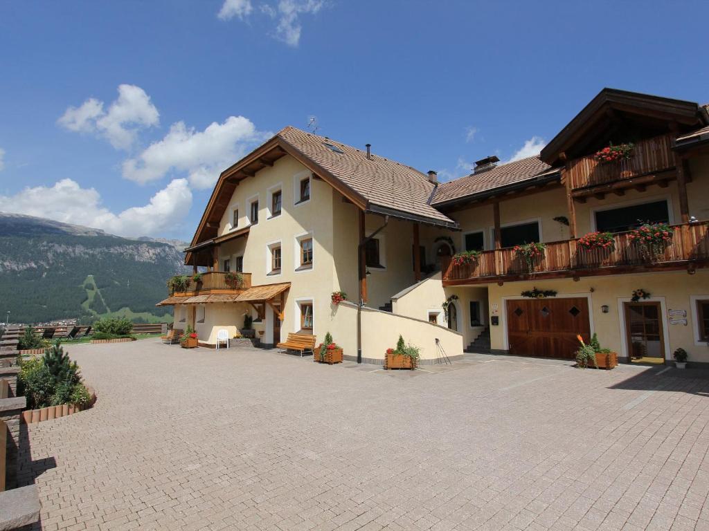 Taela Apartments San Cassiano  Esterno foto