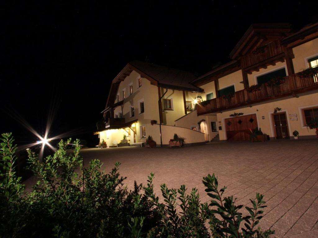 Taela Apartments San Cassiano  Esterno foto