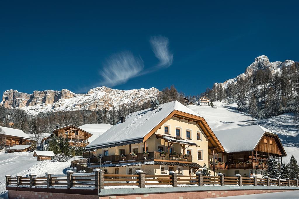 Taela Apartments San Cassiano  Esterno foto