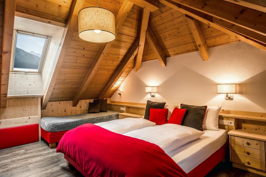 Taela Apartments San Cassiano  Esterno foto